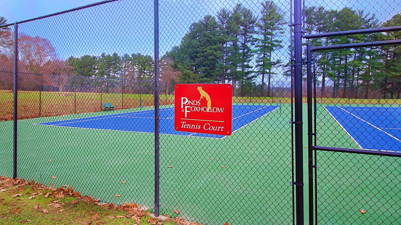 The Ponds At Foxhollow Lenox Extérieur photo