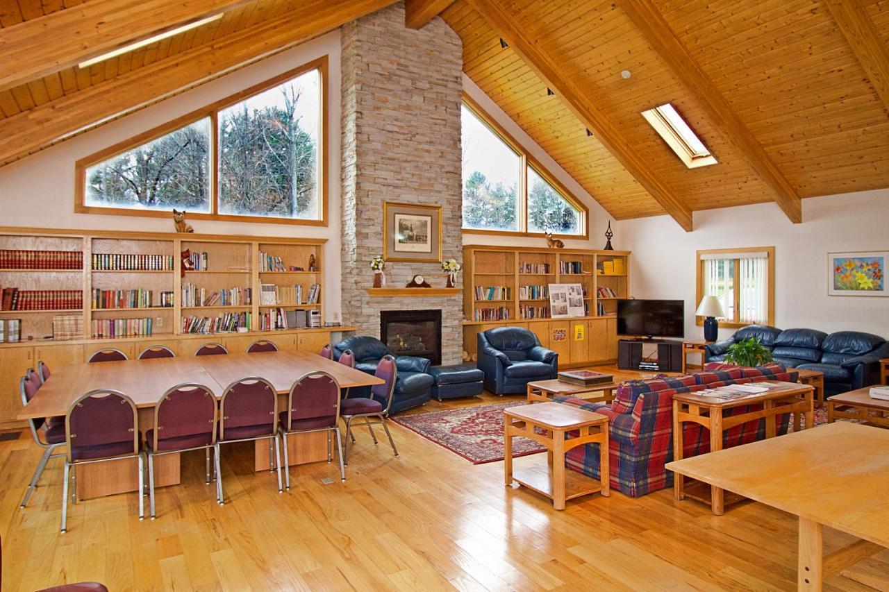 The Ponds At Foxhollow Lenox Extérieur photo