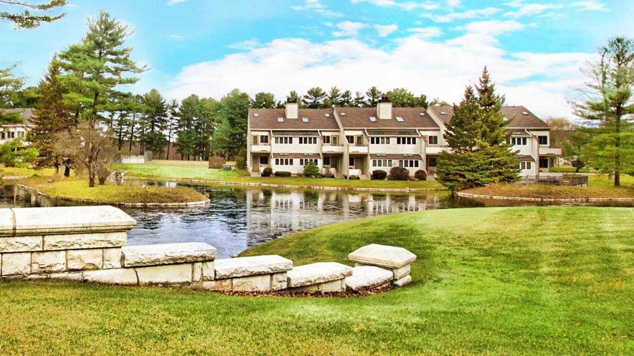 The Ponds At Foxhollow Lenox Extérieur photo