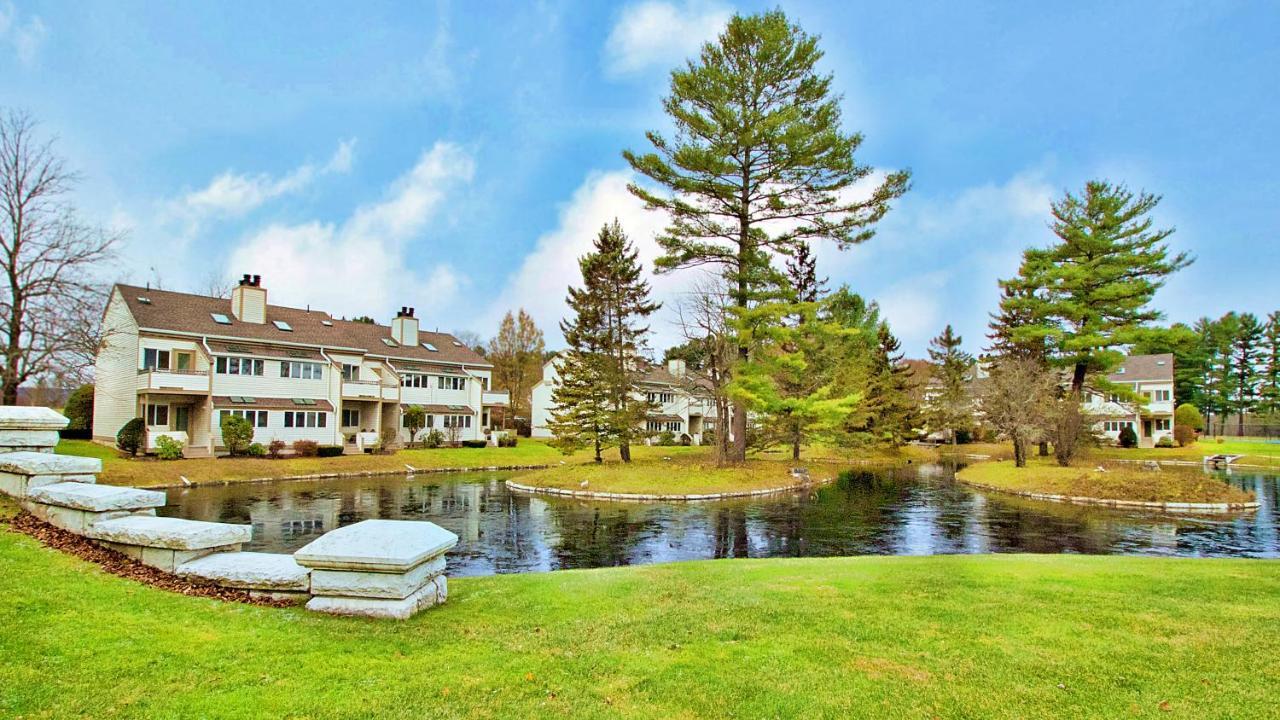 The Ponds At Foxhollow Lenox Extérieur photo